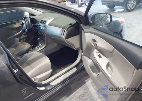 2011 Toyota Corolla Le z USA, uszkodzony, nr VIN JTDBU4EE8B9168301